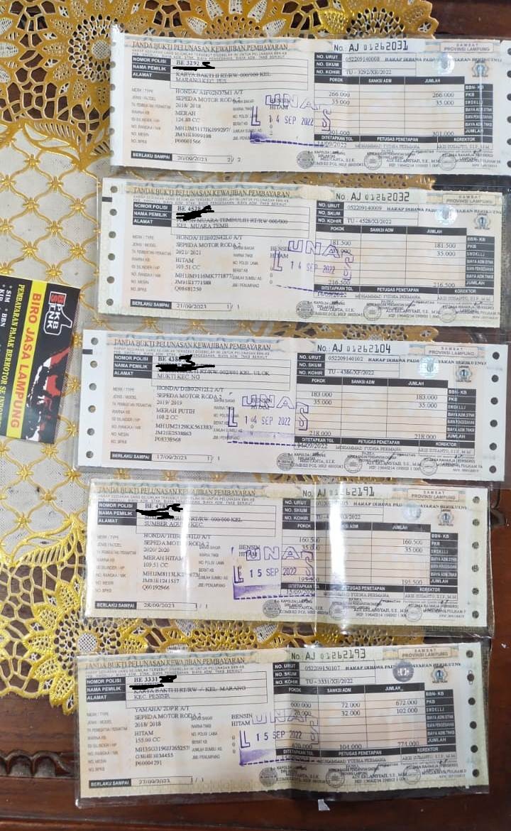 WhatsApp Image 2022-10-13 at 10.04.02